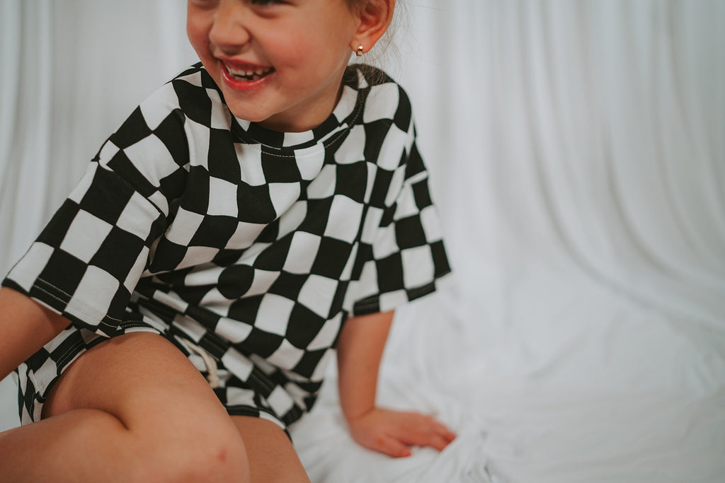 Kar & Ko Checkered Set